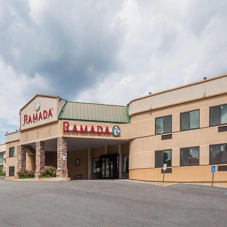 Ramada By Wyndham Newburgh/West Point Hotel Exterior foto