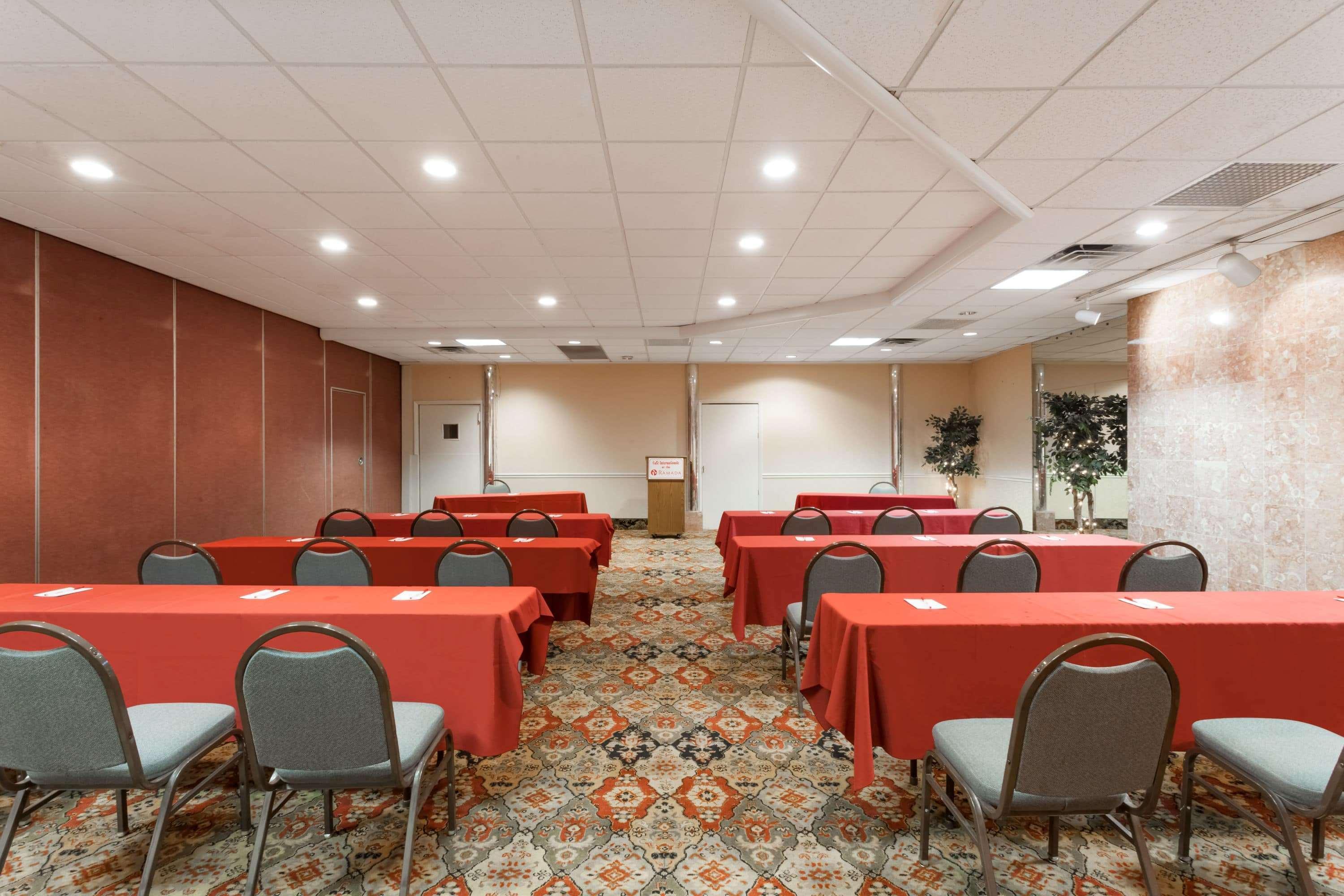 Ramada By Wyndham Newburgh/West Point Hotel Exterior foto