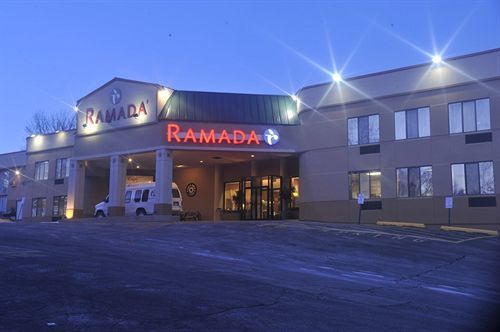 Ramada By Wyndham Newburgh/West Point Hotel Exterior foto